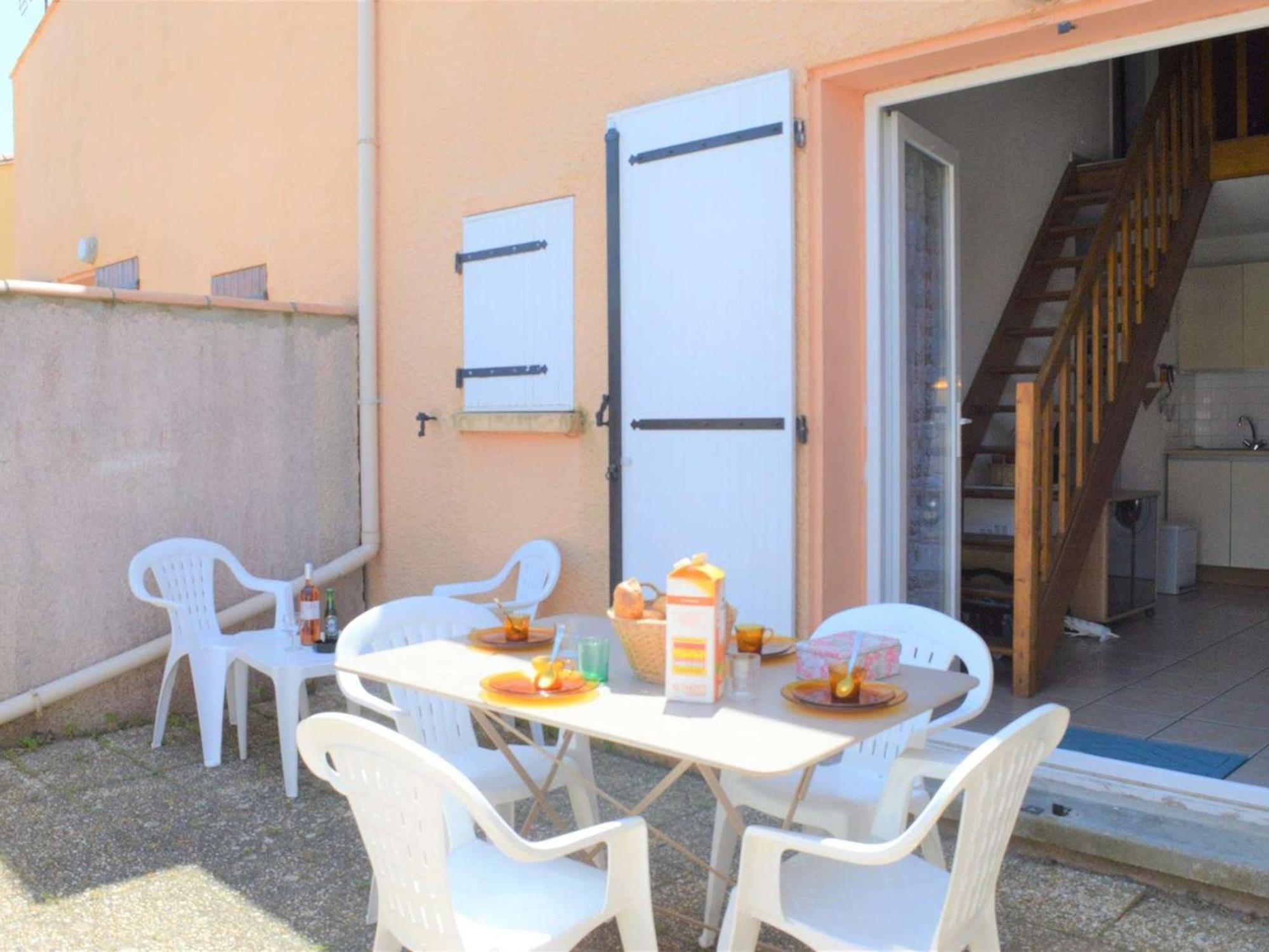 Pavillon Familial 6 Pers A 200M De La Plage Avec Terrasse, Barbecue Et Parking. - Fr-1-229D-227 Saint-Pierre-la-Mer  Buitenkant foto